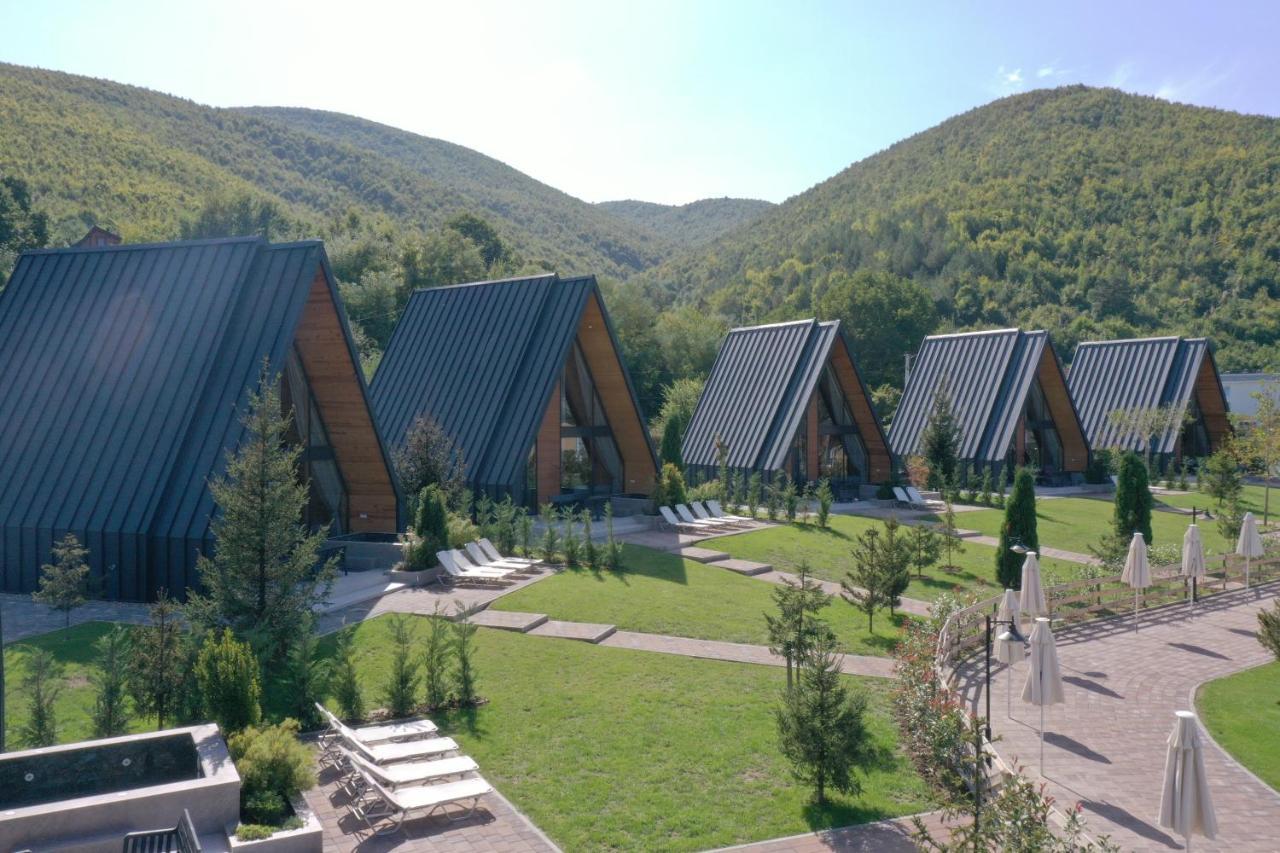 Freskia Resort Ferizaj Bagian luar foto