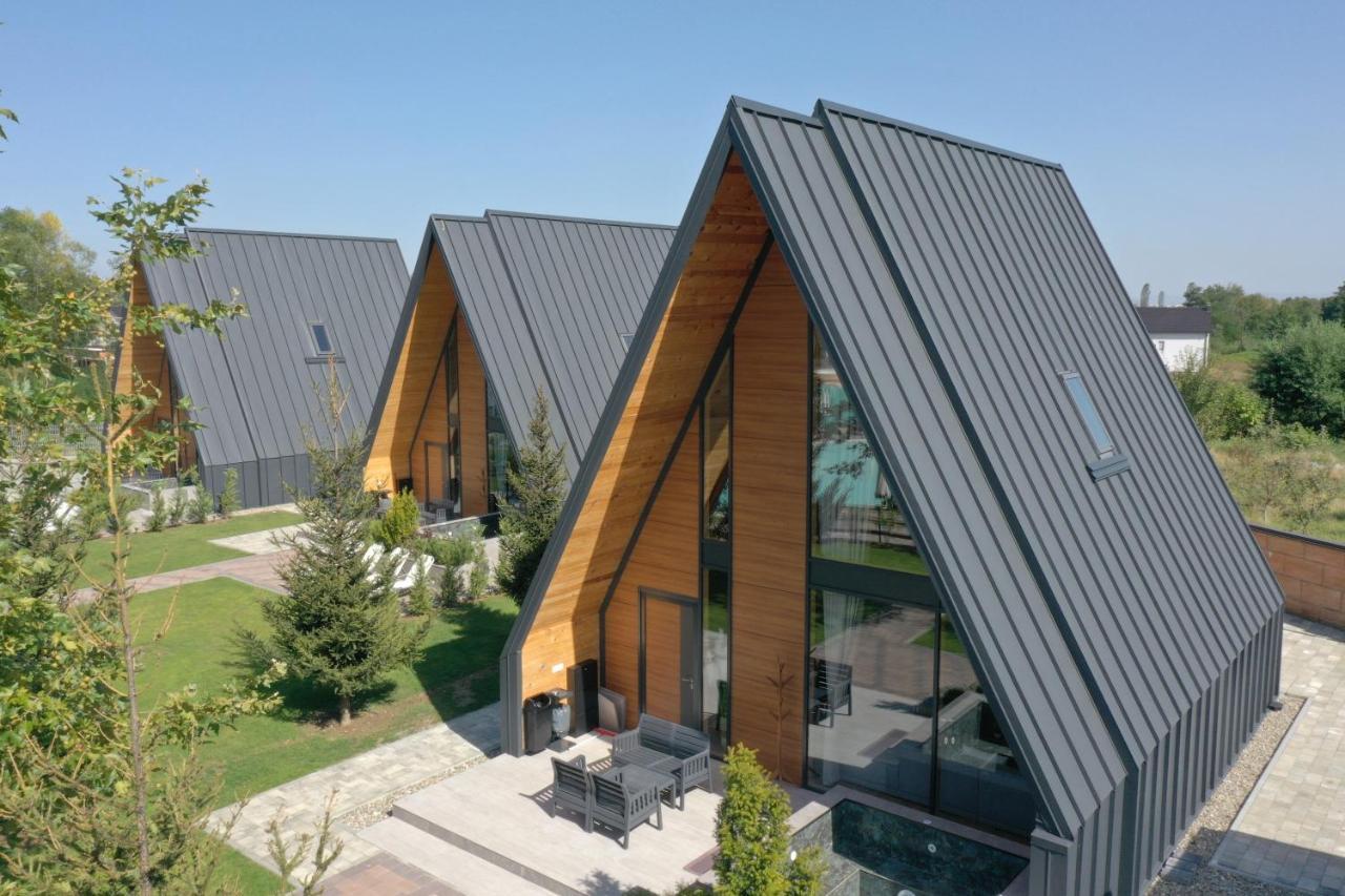 Freskia Resort Ferizaj Bagian luar foto