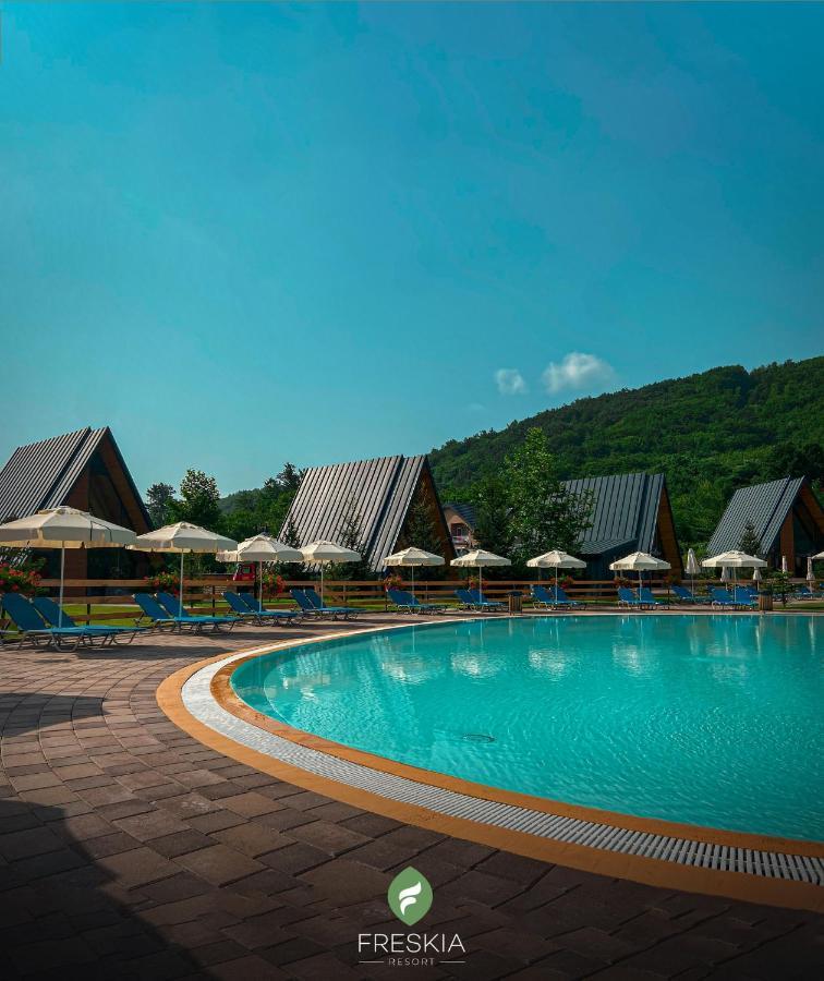 Freskia Resort Ferizaj Bagian luar foto